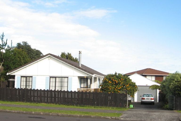 Photo of property in 174 Carnoustie Drive, Wattle Downs, Auckland, 2103