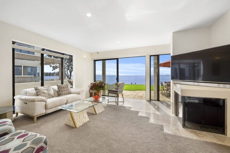 Photo of property in 2/15 Craig Road, Milford, Auckland, 0620