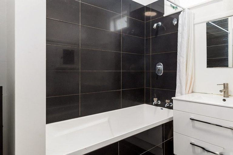 Photo of property in 95 Rodrigo Road, Melrose, Wellington, 6023