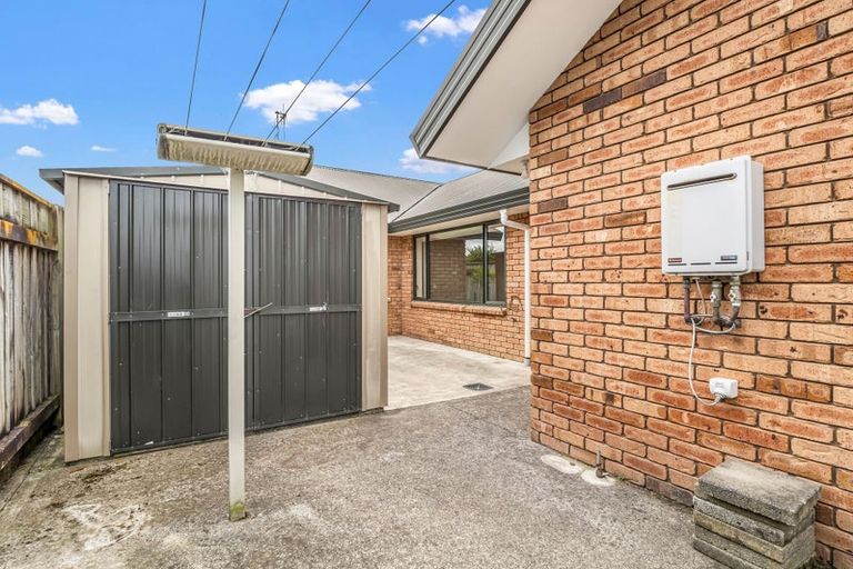 Photo of property in 1 Nevada Way, Kelvin Grove, Palmerston North, 4414