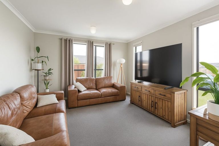 Photo of property in 16 Chalgrove Road, Huntington, Hamilton, 3210