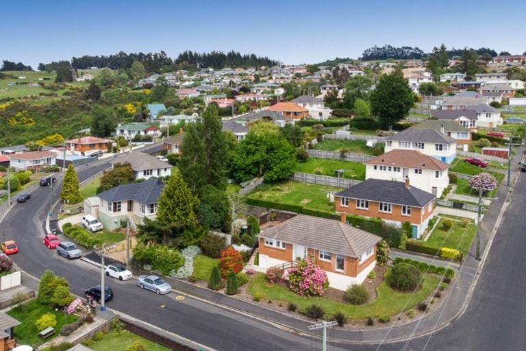 Photo of property in 2 Statham Street, Brockville, Dunedin, 9011