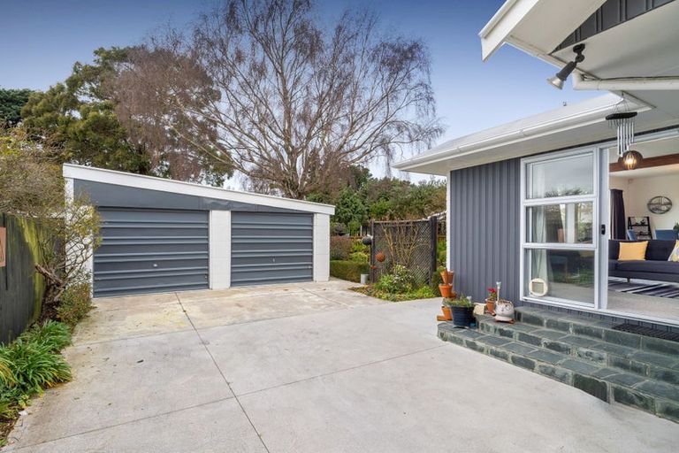 Photo of property in 42 Waratah Street, Avondale, Christchurch, 8061