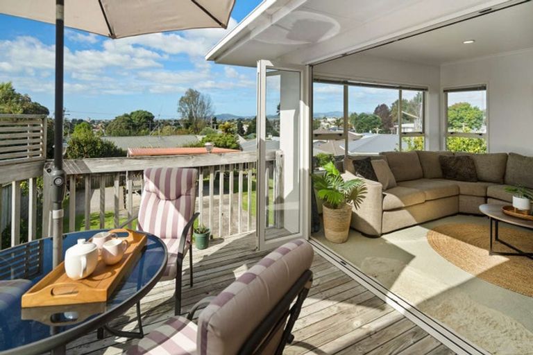 Photo of property in 11 Highfield Crescent, Brookfield, Tauranga, 3110