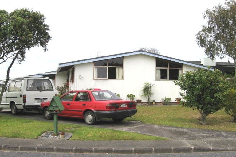 Photo of property in 4 Thelma Crescent, Torbay, Auckland, 0630