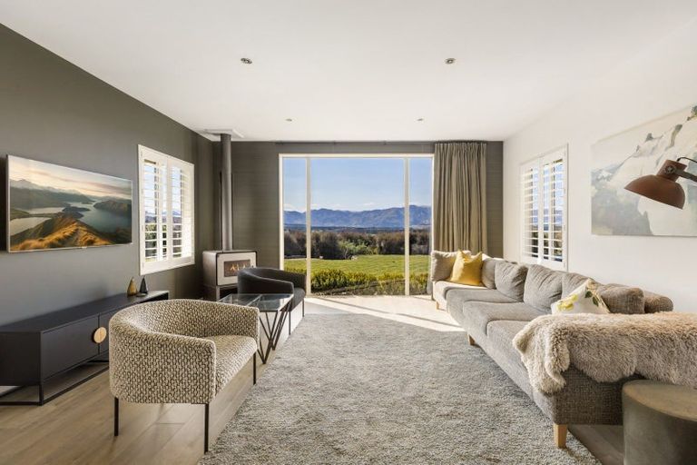Photo of property in 31 Matheson Crescent, Albert Town, Wanaka, 9305