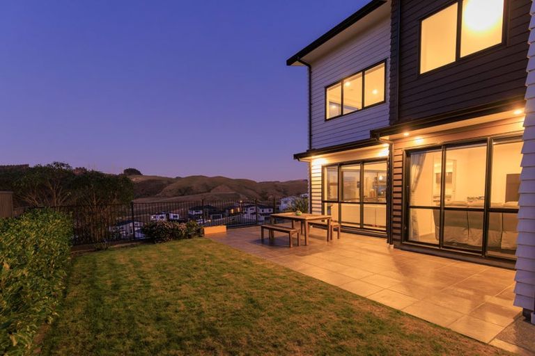 Photo of property in 12 Atherton Terrace, Churton Park, Wellington, 6037