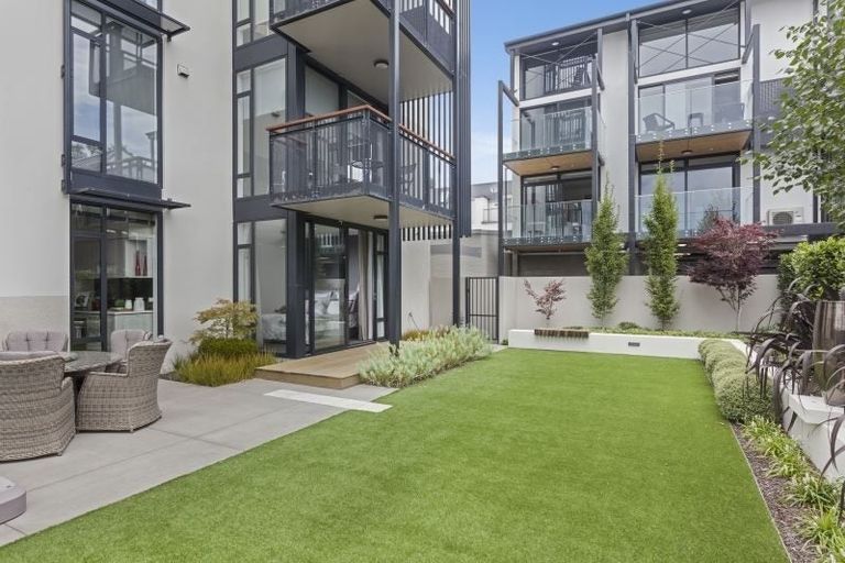 Photo of property in 1/50 Kilmore Street, Christchurch Central, Christchurch, 8013