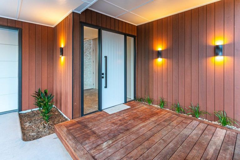 Photo of property in 11 Titoki Lane, Whangamata, 3691