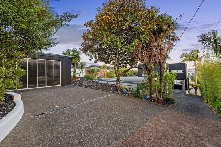 Photo of property in 39 Maritime Terrace, Birkenhead, Auckland, 0626