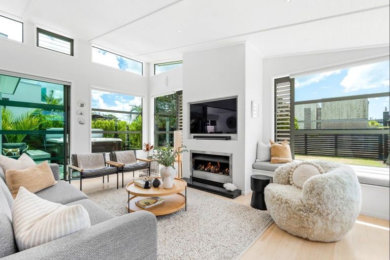 Photo of property in 12 Kokopu Street, Omaha, 0986