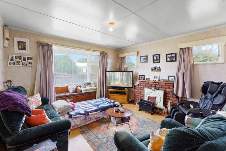 Photo of property in 280 Rangiuru Road, Otaki, 5512