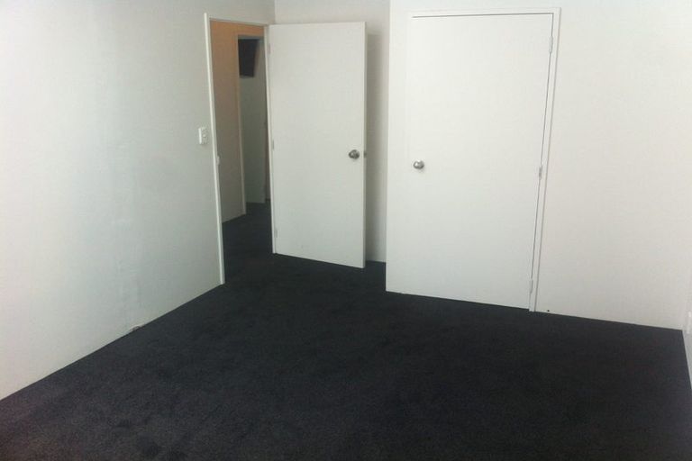 Photo of property in 8 Torrens Terrace, Mount Cook, Wellington, 6011