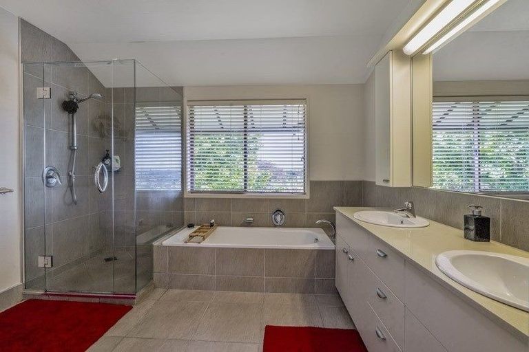 Photo of property in 338 Point View Drive, Shamrock Park, Auckland, 2016