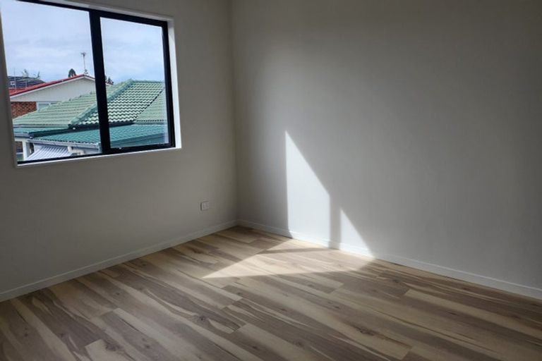 Photo of property in 93 Hutchinsons Road, Bucklands Beach, Auckland, 2014