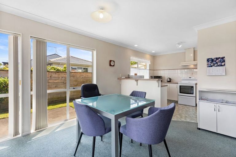 Photo of property in 17 Sandhurst Drive, Papamoa Beach, Papamoa, 3118