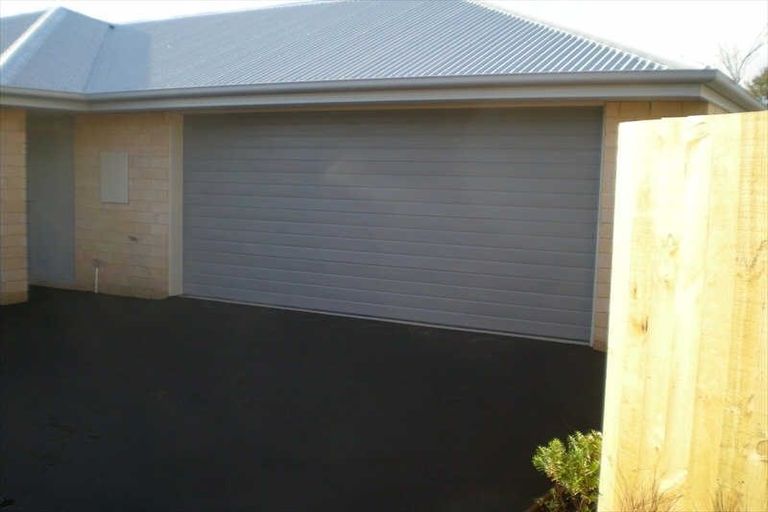 Photo of property in 15a Tabart Street, Woolston, Christchurch, 8023