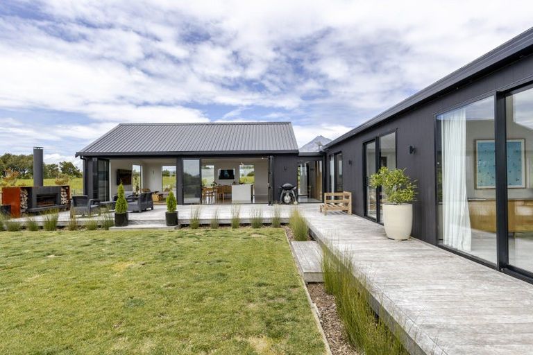 Photo of property in 589 Kent Road, Korito, New Plymouth, 4371