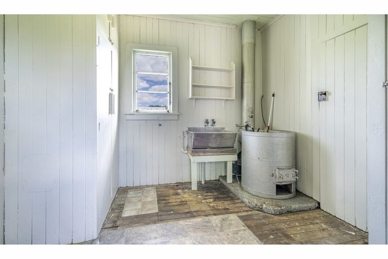 Photo of property in 17 Turner Street, Edendale, 9825