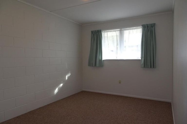Photo of property in 2/813 Clive Street, Akina, Hastings, 4122