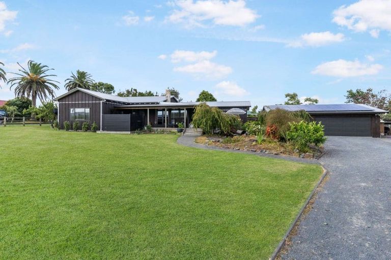 Photo of property in 36 Young Crescent, Drury, 2113