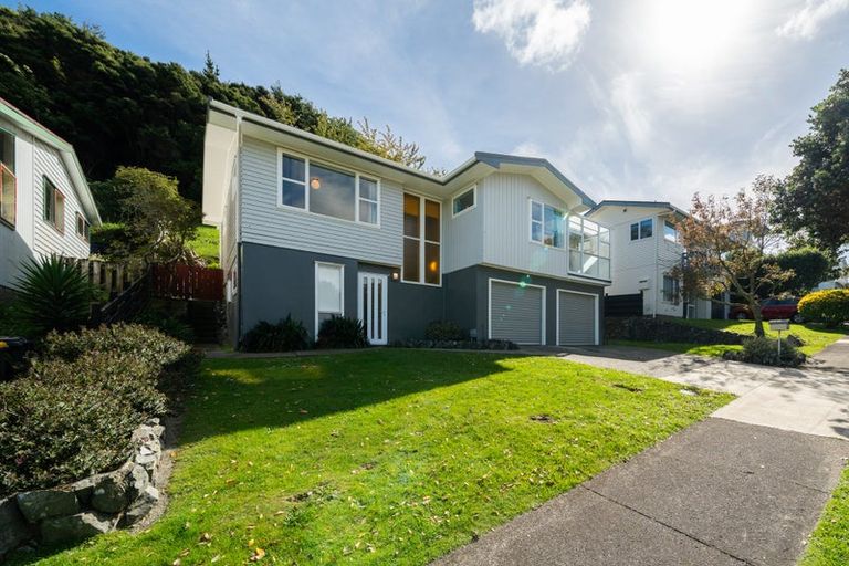 Photo of property in 62 Spinnaker Drive, Whitby, Porirua, 5024