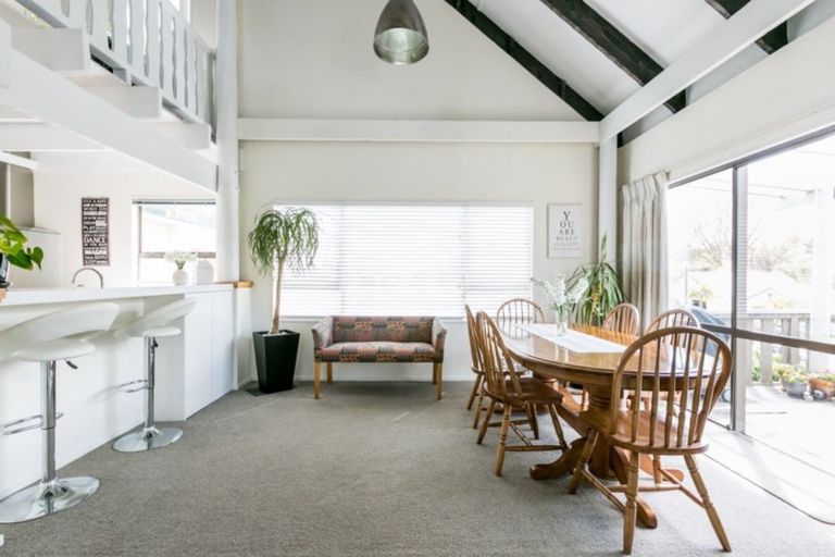 Photo of property in 30 Von Dadelszen Place, Havelock North, 4130