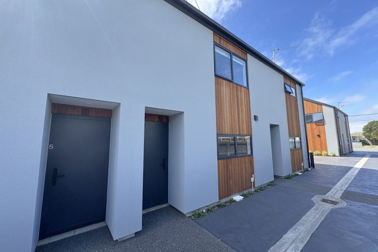 Photo of property in 4/13 Goldsmith Place, Waltham, Christchurch, 8023
