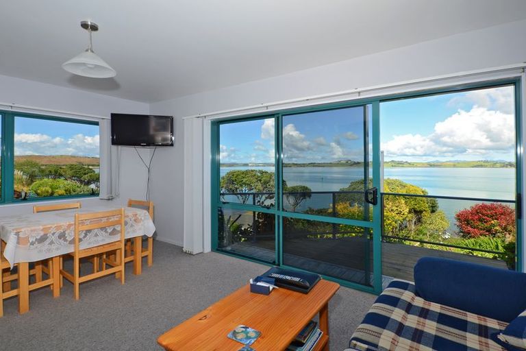 Photo of property in 254 Beach Road, Campbells Bay, Auckland, 0630