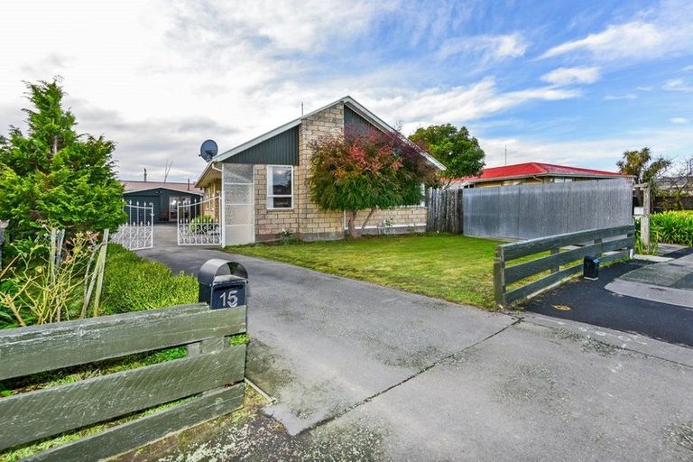 Photo of property in 15 Woodlands Place, Aranui, Christchurch, 8061