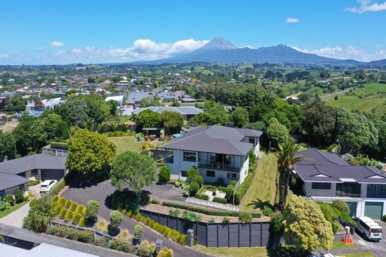 Photo of property in 24 Darwin Crescent, Spotswood, New Plymouth, 4310
