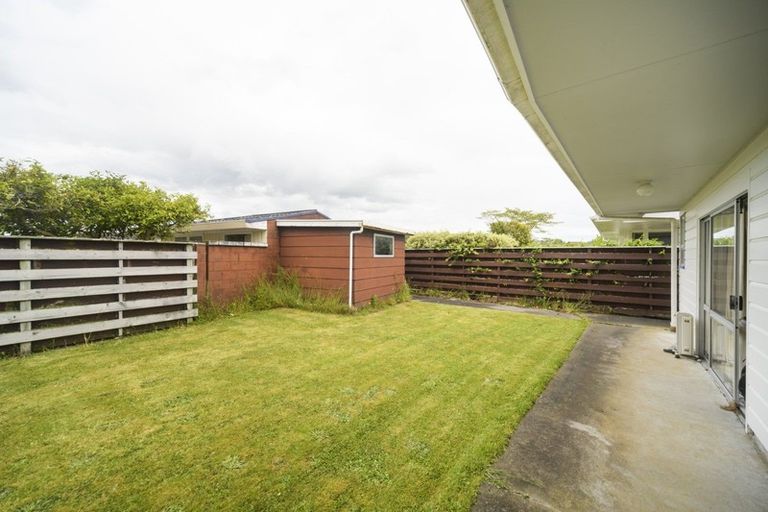 Photo of property in 17 Anaru Place, Awapuni, Palmerston North, 4412