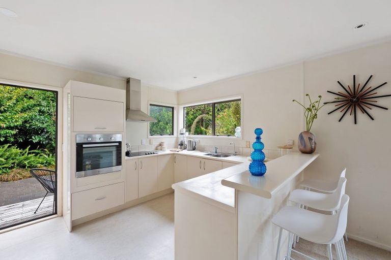 Photo of property in 3/3 Peter Terrace, Castor Bay, Auckland, 0620