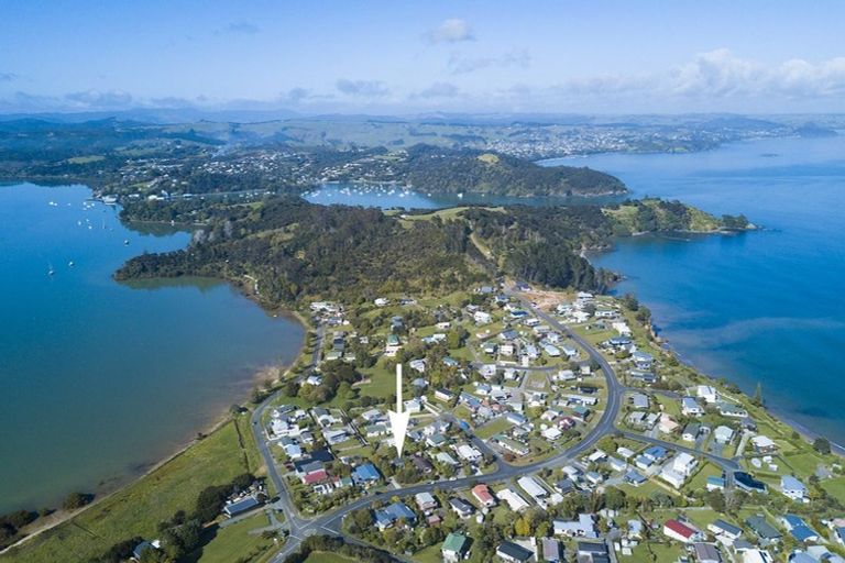 Photo of property in 9 Peninsula Parade, Hihi, Mangonui, 0494