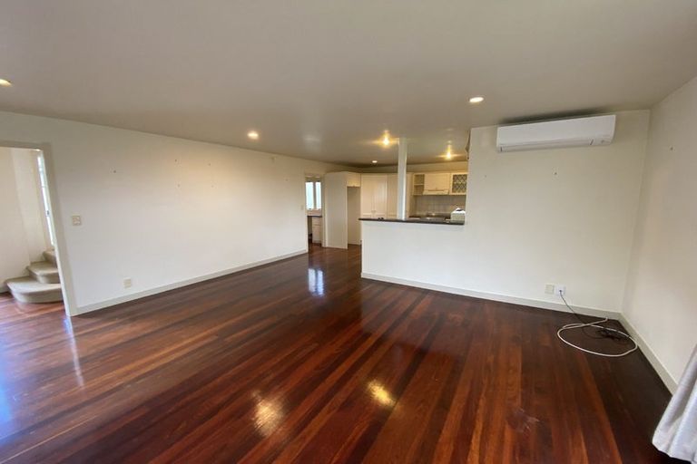 Photo of property in 4a Blackett Crescent, Meadowbank, Auckland, 1072