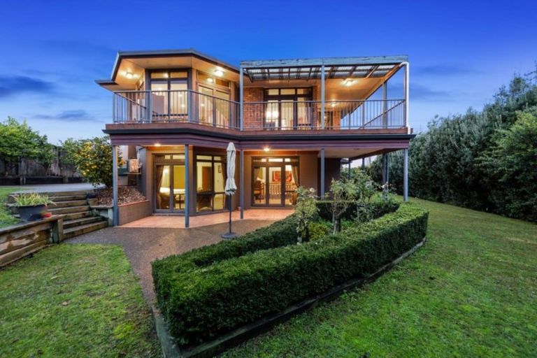 Photo of property in 1 Harrowfield Drive, Harrowfield, Hamilton, 3210