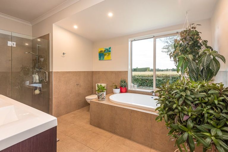 Photo of property in 270 Barkers Road, Loburn, Rangiora, 7472