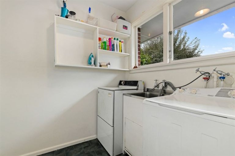 Photo of property in 249 Memorial Avenue, Burnside, Christchurch, 8053