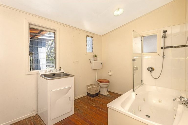 Photo of property in 127 Iranui Road, Inner Kaiti, Gisborne, 4010