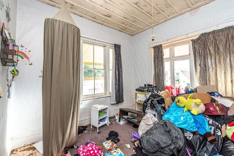 Photo of property in 42 Smith Street, Waverley, 4510