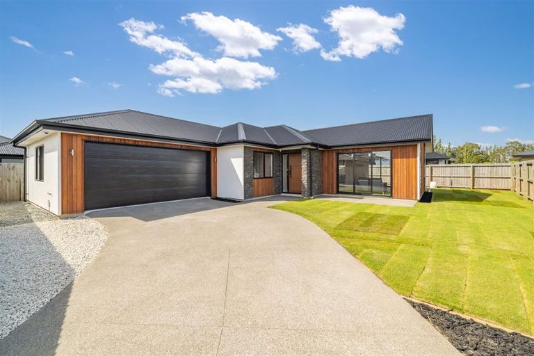 Photo of property in 25 Myrtle Road, Wigram, Christchurch, 8025