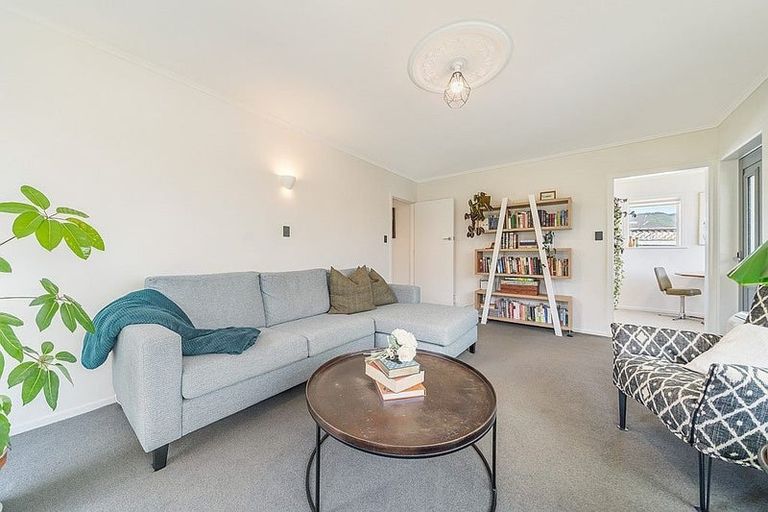 Photo of property in 20a Holyoake Crescent, Avalon, Lower Hutt, 5011