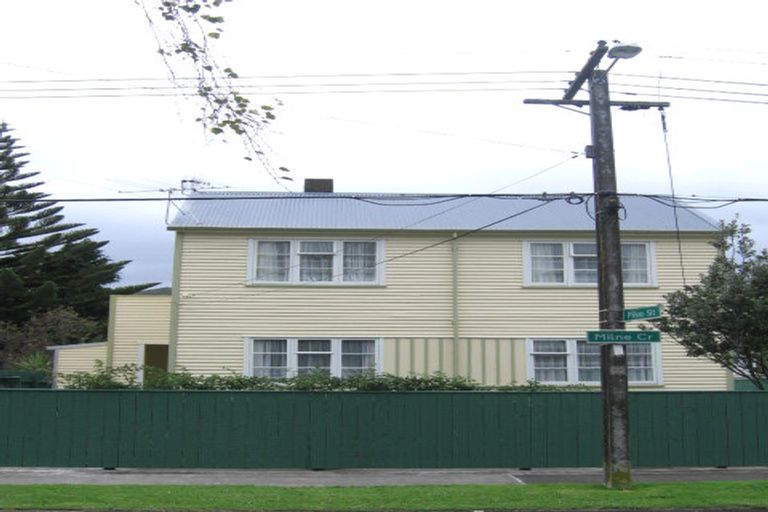 Photo of property in 30 Milne Crescent, Taita, Lower Hutt, 5011