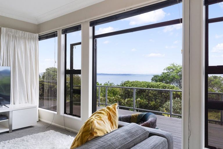 Photo of property in 146 Pacific Parade, Army Bay, Whangaparaoa, 0930