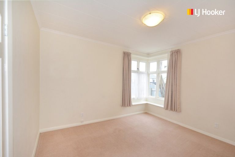 Photo of property in 141 Richardson Street, Saint Clair, Dunedin, 9012