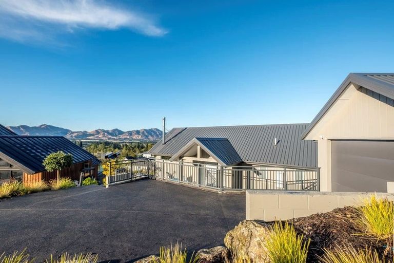 Photo of property in 3 Kereru Rise, Hanmer Springs, 7334