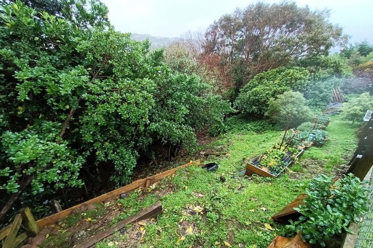 Photo of property in 9 Morere Street, Titahi Bay, Porirua, 5022