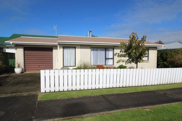 Photo of property in 28b Pollen Street, Woodville, 4920