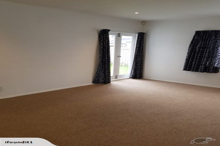 Photo of property in 871 High Street, Boulcott, Lower Hutt, 5011