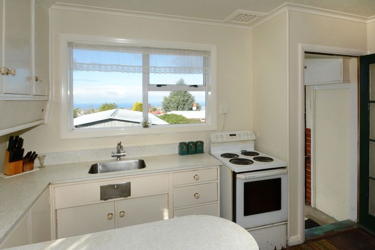 Photo of property in 16 Stephen Street, Halfway Bush, Dunedin, 9010
